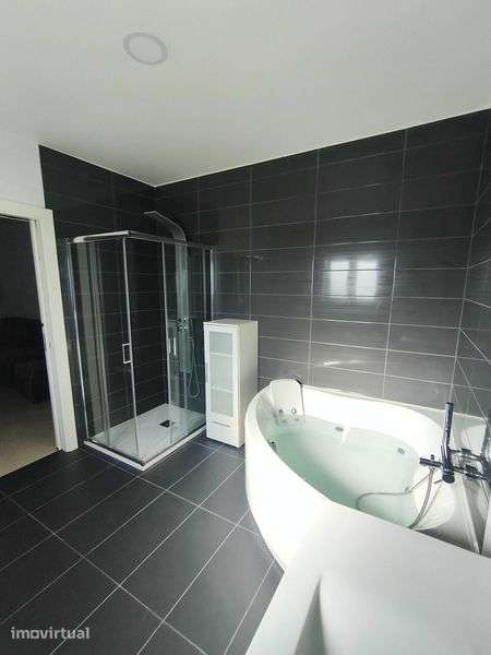 Moradia T2 para arrendamento em Almagreira, Pombal — 700 €/mês - Grande imagem: 4/12