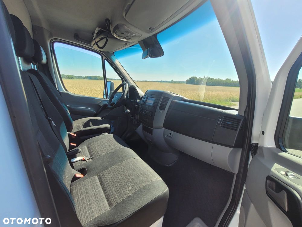 Mercedes-Benz Sprinter - 21