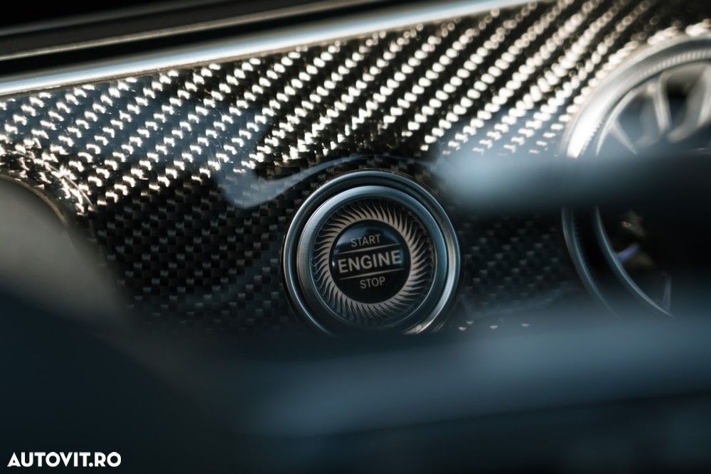 Mercedes-Benz AMG GT - 40