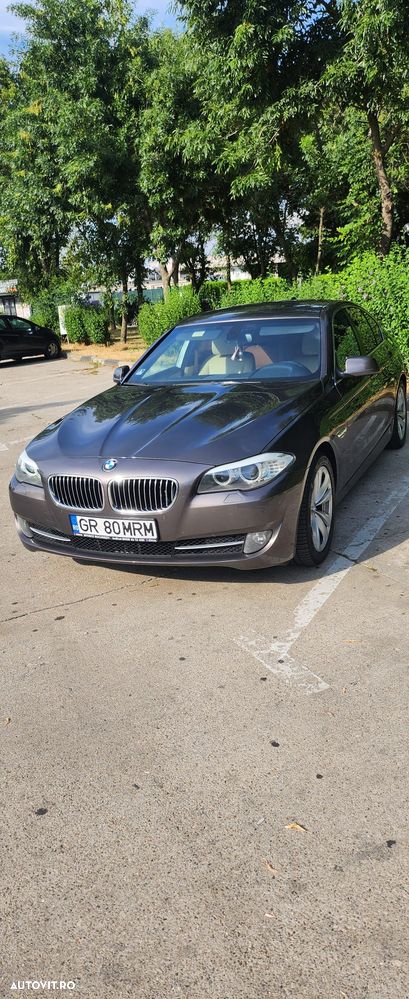 BMW Seria 5 520d Aut. - 12