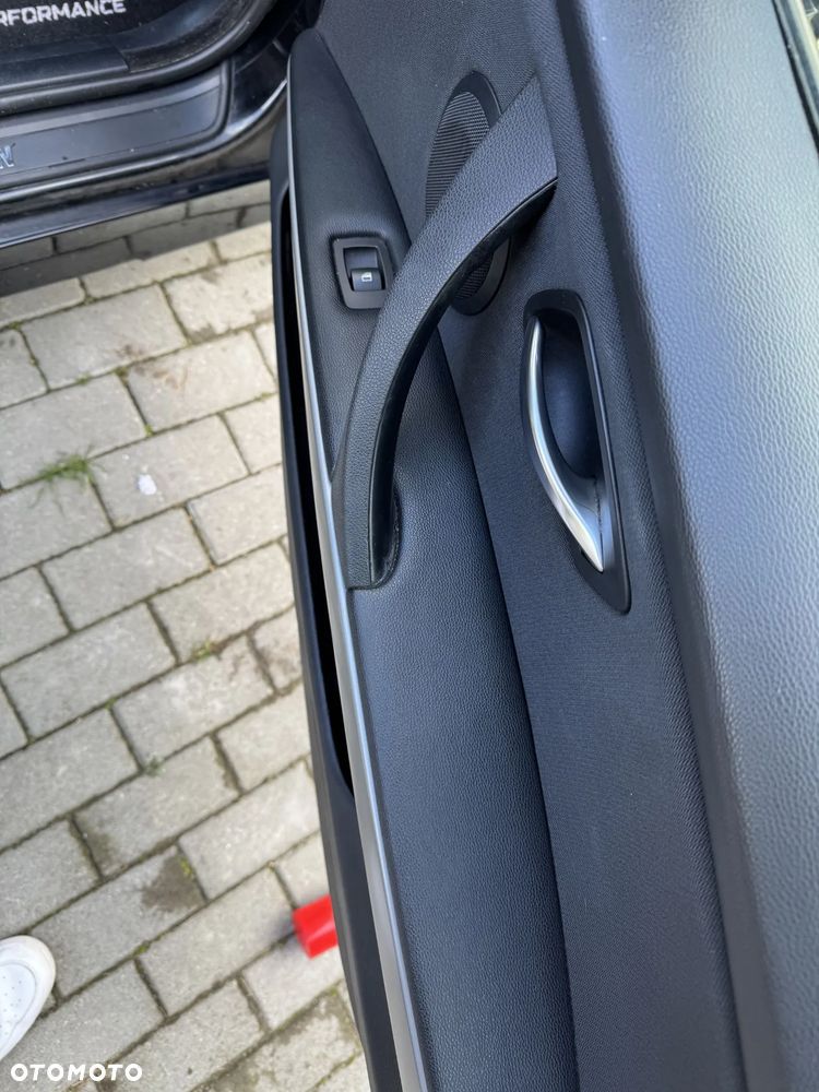BMW Seria 3 318d - 12
