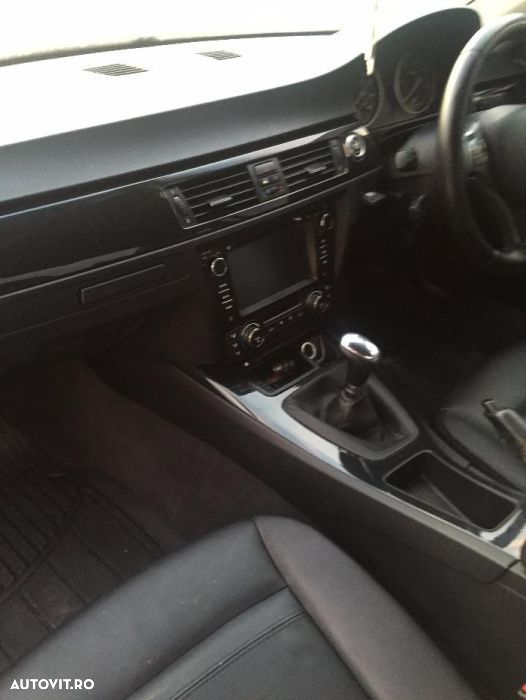 dezmembram bmw 330d coupe e92 - 6