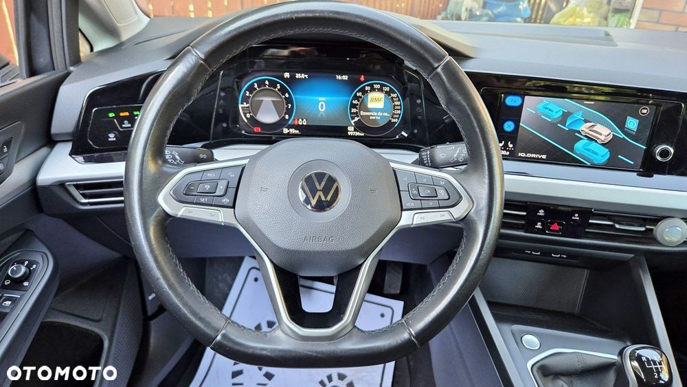 Volkswagen Golf - 36