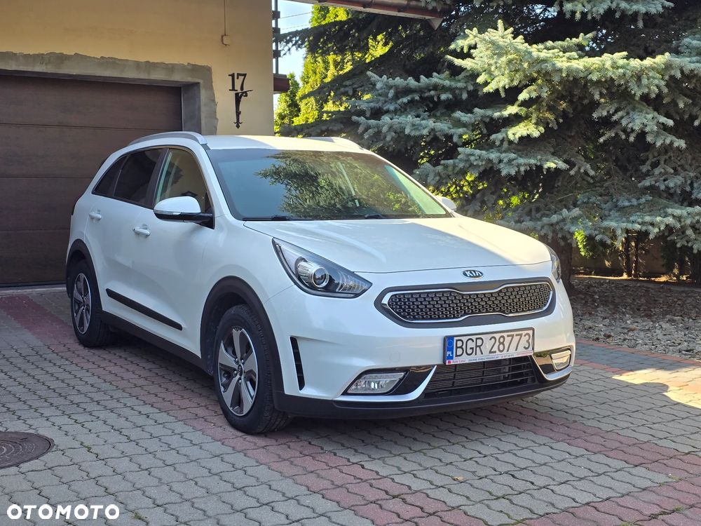 Kia Niro 1.6 GDI Hybrid M - 12