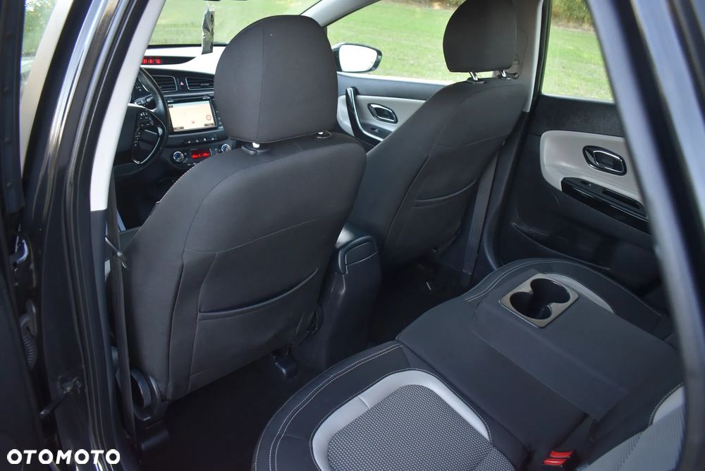 Hyundai i30 1.6 GDI Premium - 23