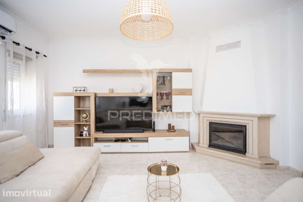 Apartamento T2 || Santa Marta do Pinhal, Corroios - Grande imagem: 3/21