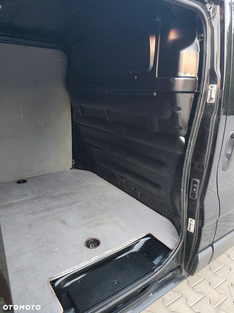 Renault Trafic - 18