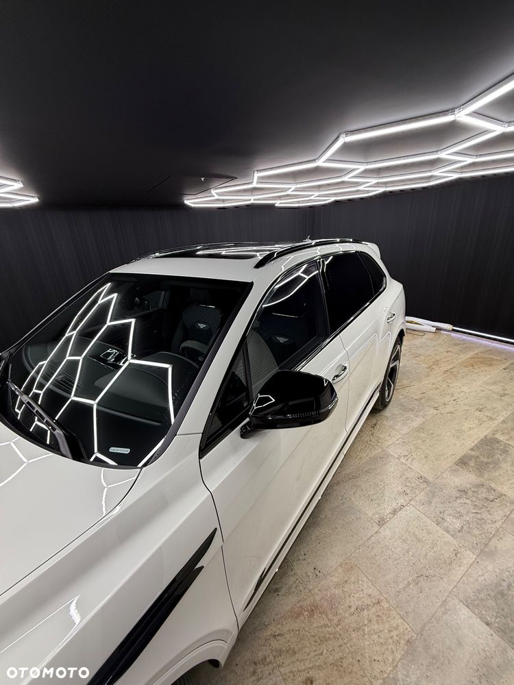 Bentley Bentayga - 14