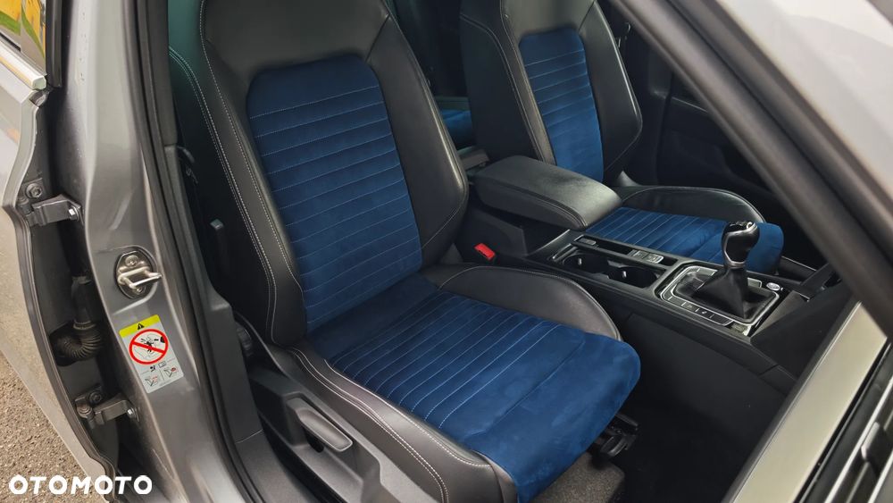 Volkswagen Passat 2.0 TDI (BlueMotion Technology) Highline - 14