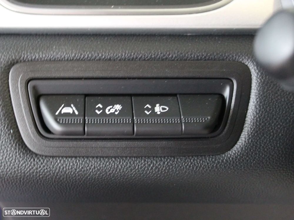 Renault Captur 1.0 TCe Techno Bi-Fuel - 16