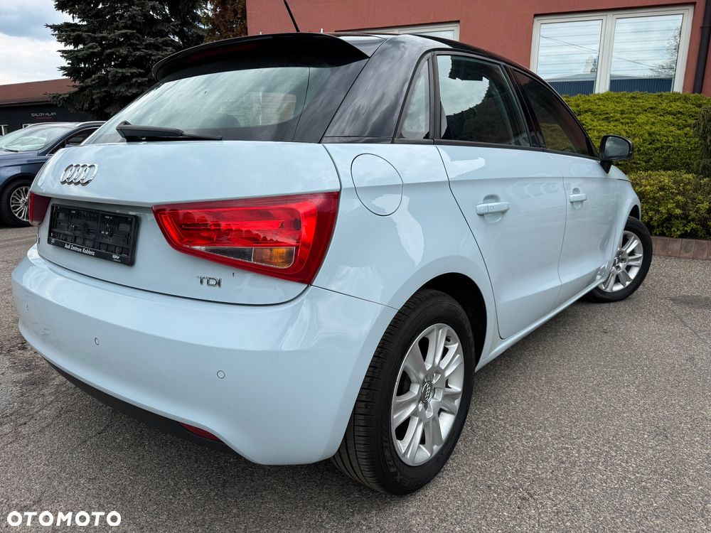 Audi A1 Sportback 1.6 TDI S line edition - 5