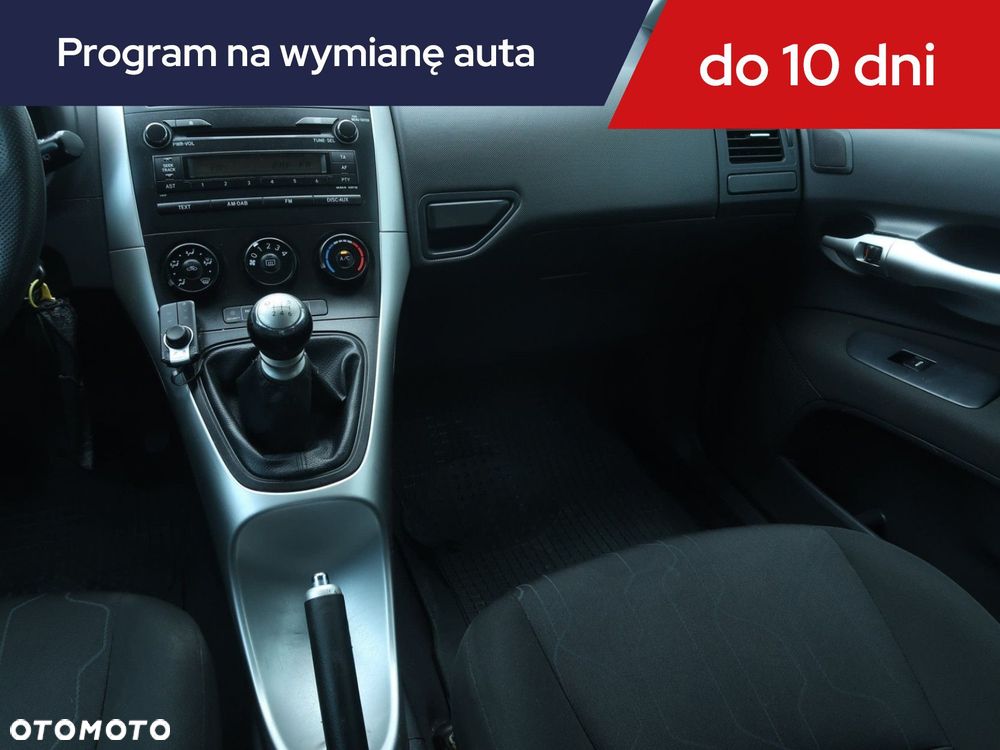Toyota Auris - 10