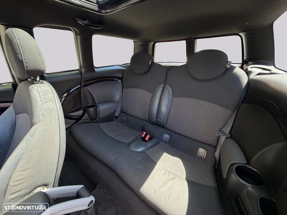 MINI Clubman Cooper D - 25