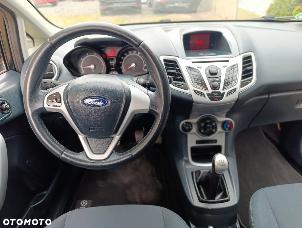 Ford Fiesta 1.25 Champions Edition - 2