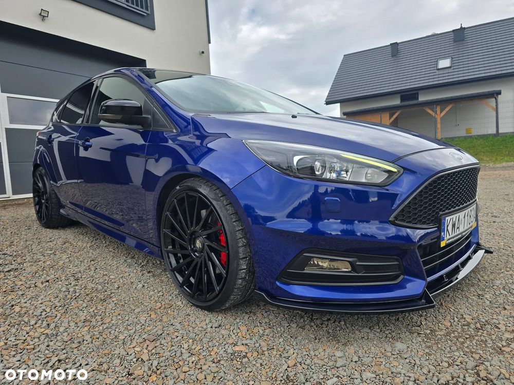 Ford Focus 2.0 EcoBoost ST mit Leder-Exclusiv-Paket - 9