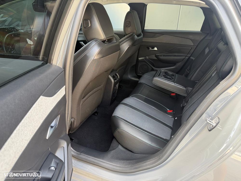 Peugeot 308 SW BlueHDi 130 EAT8 Allure Pack - 17