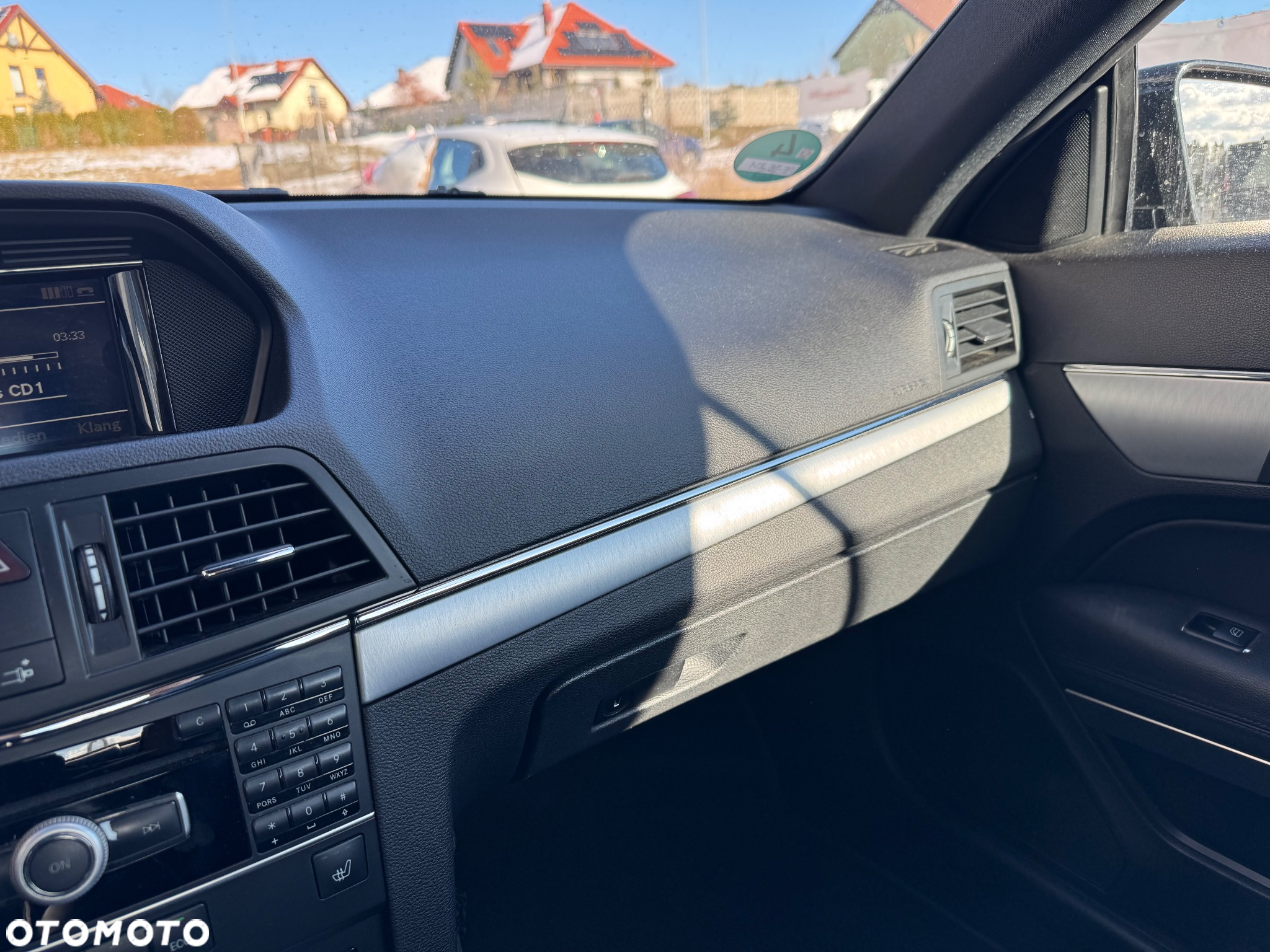 Mercedes-Benz Klasa E 200 CGI BlueEffICIENCY - 37