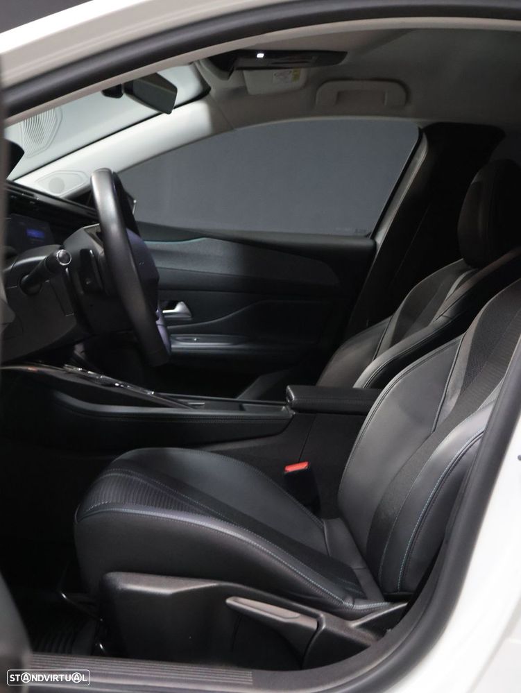 Peugeot 308 1.5 BlueHDi Allure EAT8 - 16