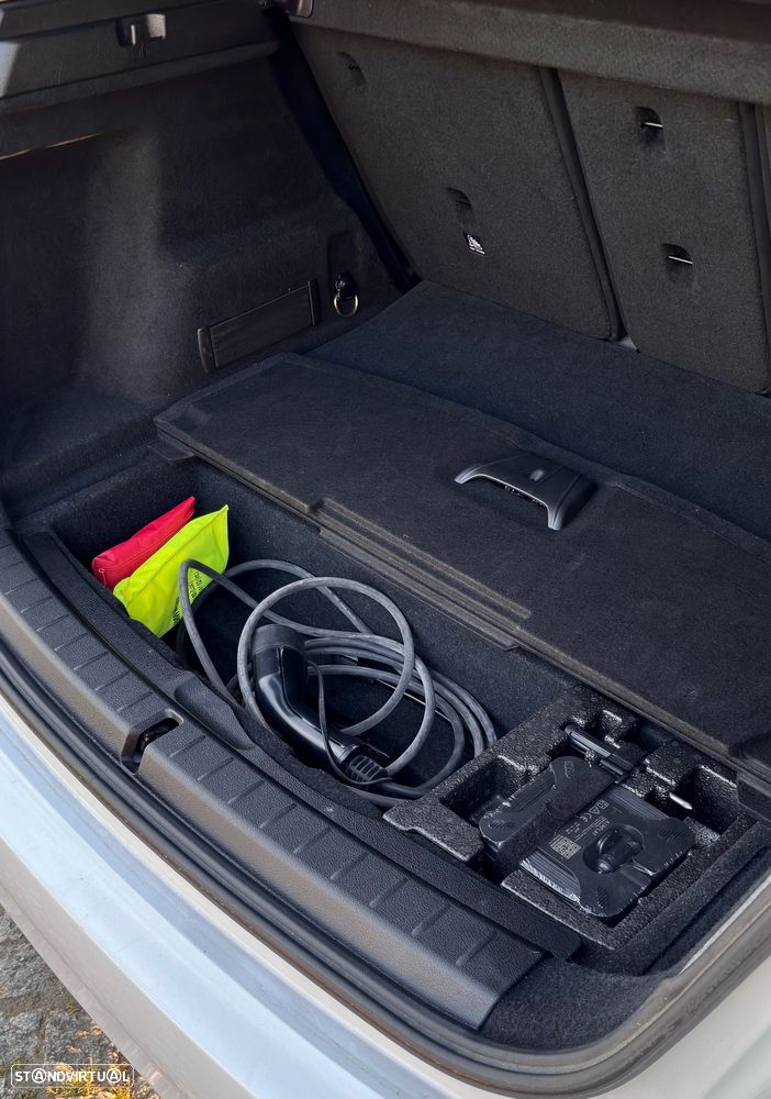 BMW 225xe Active Tourer iPerformance Advantage - 18