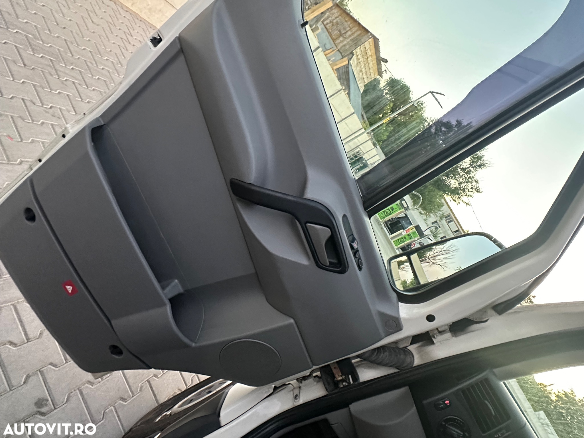 Volkswagen Crafter - 13
