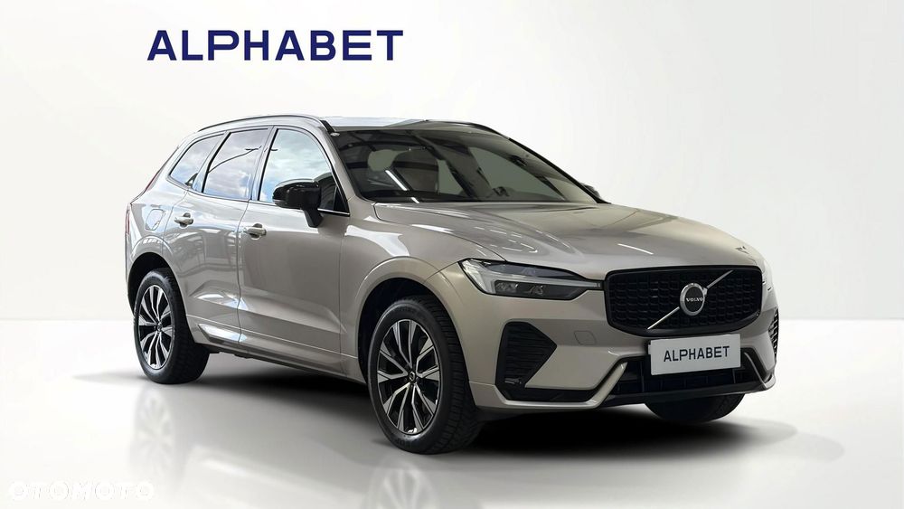 Volvo XC 60 B4 D Plus Dark - 4