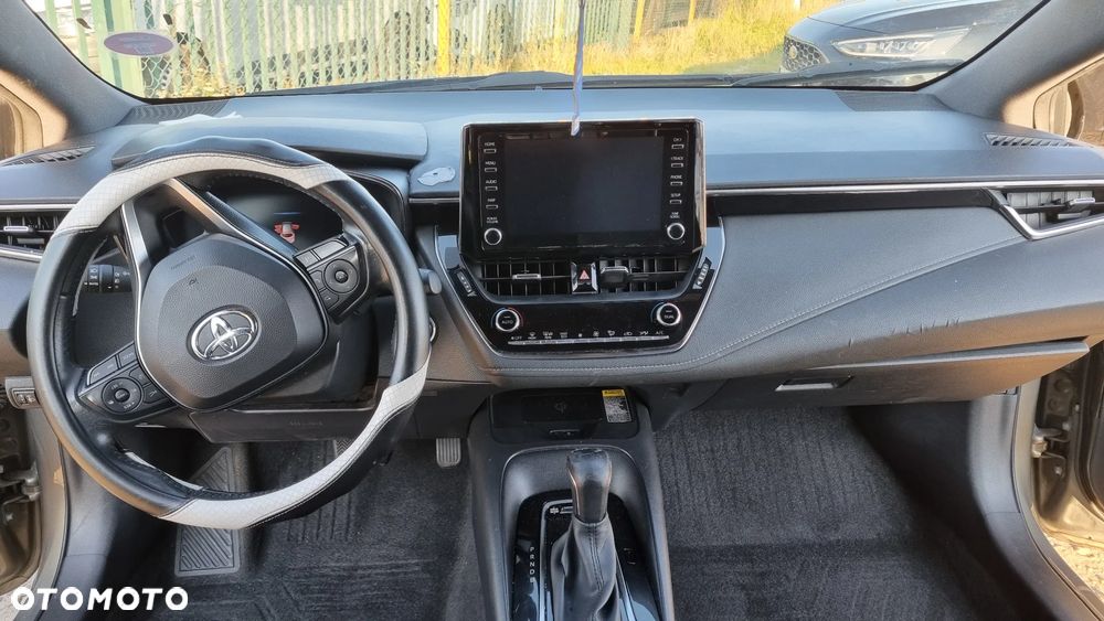 Toyota Corolla 1.8 Business Edition - 30