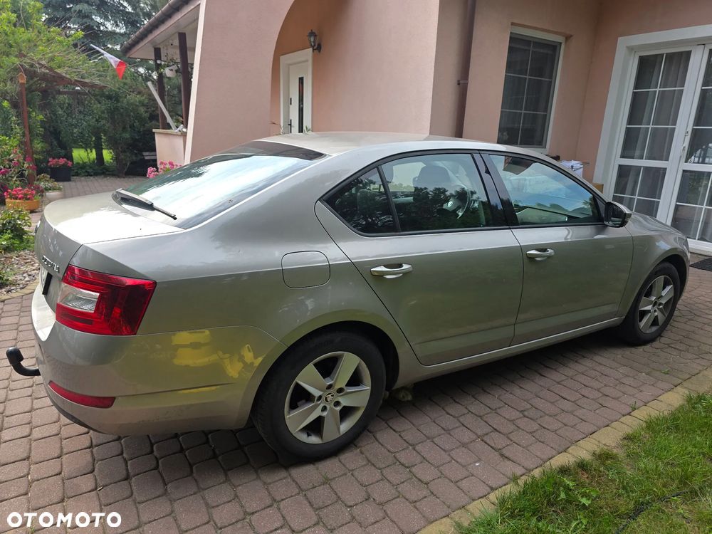 Skoda Octavia 1.4 TSI Ambition - 4