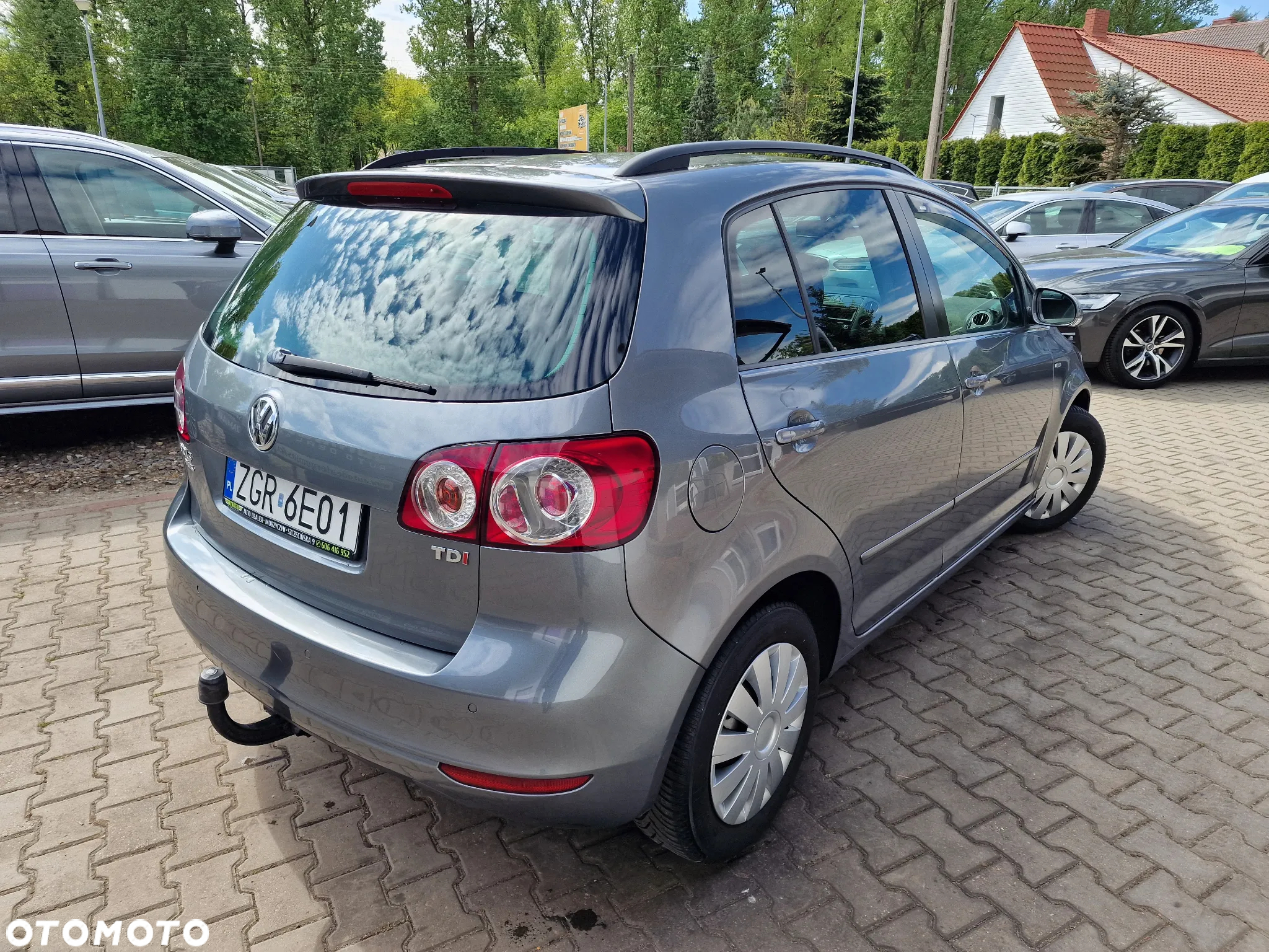 Volkswagen Golf Plus 1.6 TDI BlueMot Comfortline DSG - 4