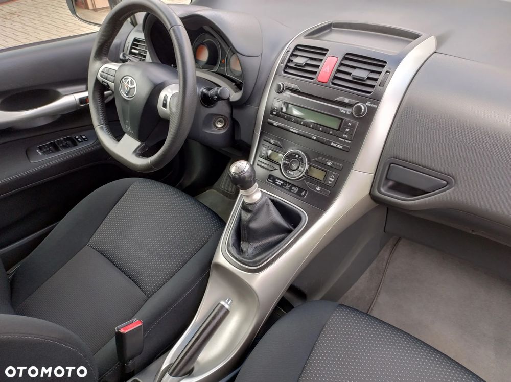 Toyota Auris 1.33 VVT-i - 37