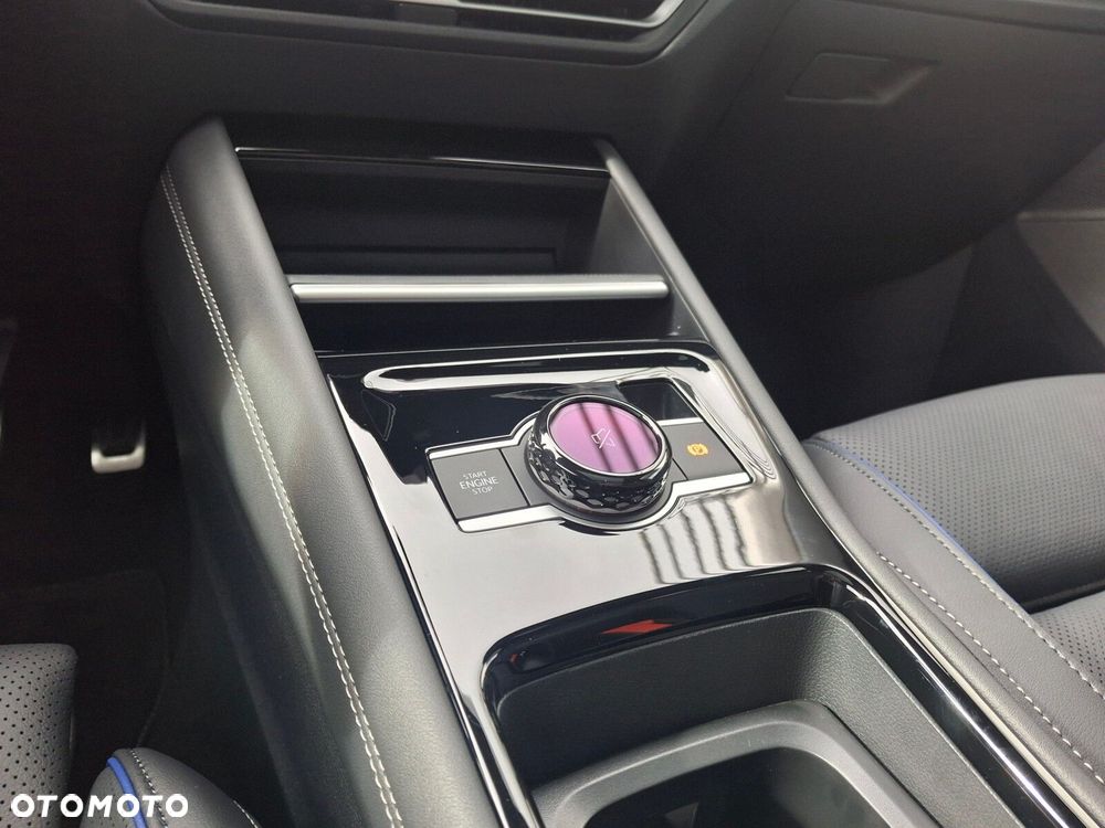 Volkswagen Tiguan - 28