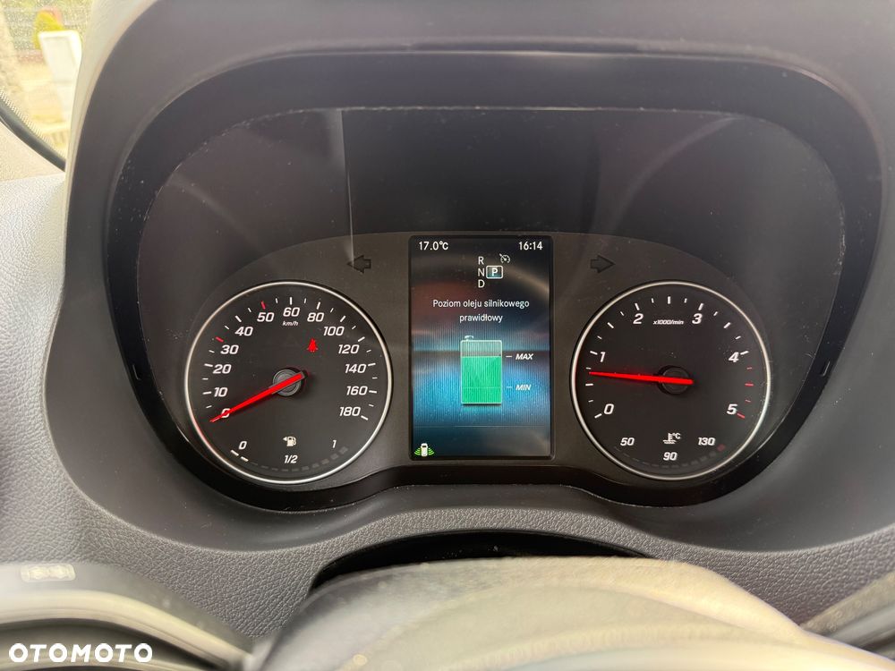 Mercedes-Benz Sprinter - 17