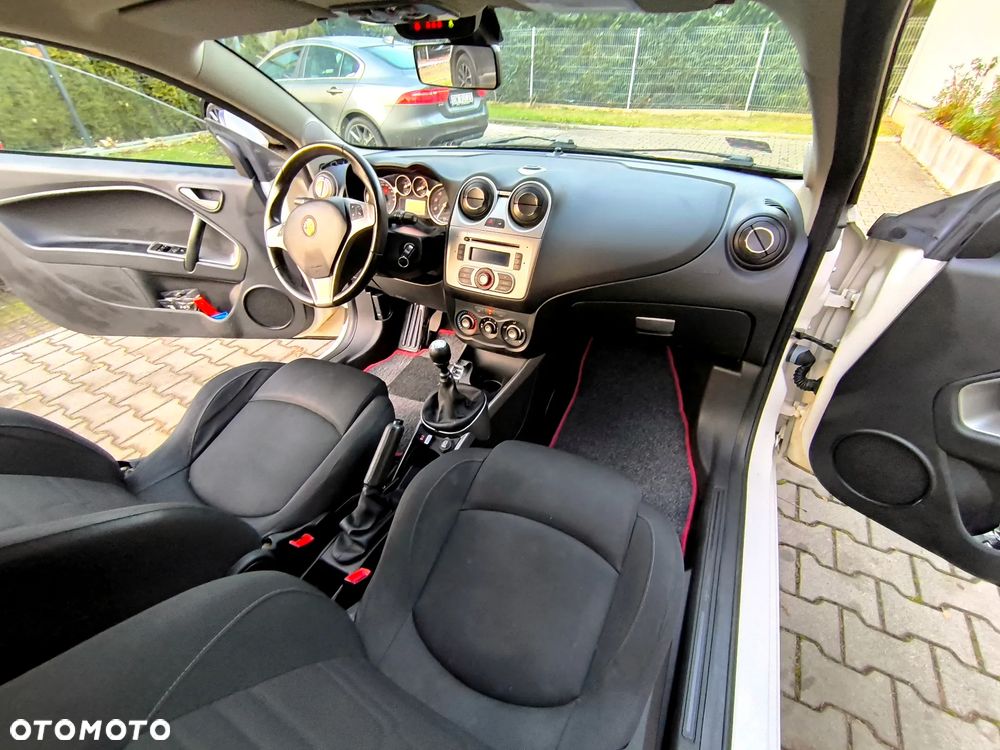 Alfa Romeo Mito 1.4 MultiAir Distinctive - 11
