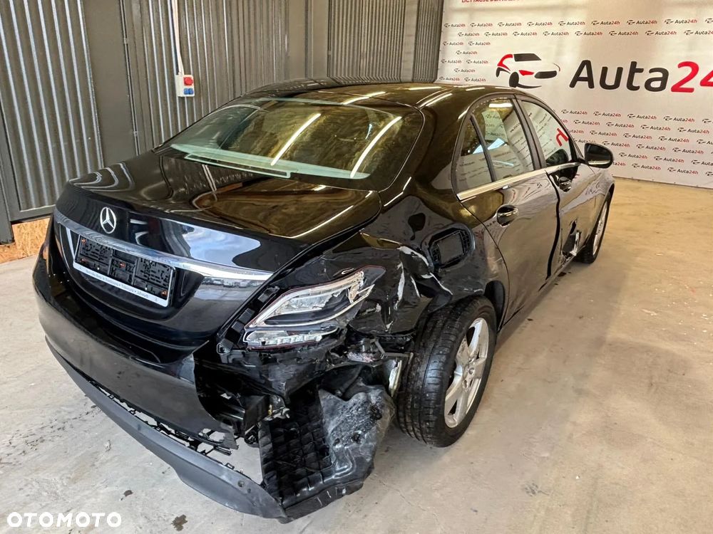 Mercedes-Benz Klasa C 220 d 4Matic 7G-TRONIC Avantgarde - 5