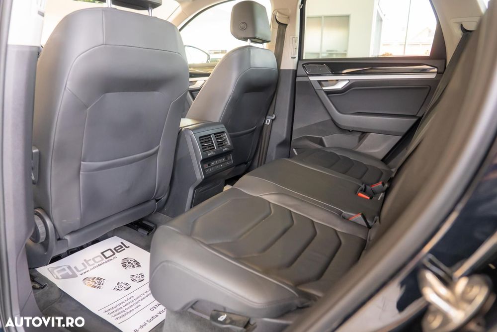 Volkswagen Touareg 3.0 V6 TDI 4Motion DPF Automatik Elegance - 22