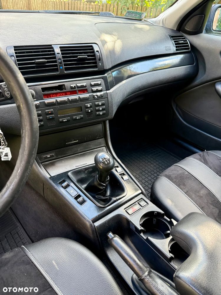 BMW Seria 3 318d - 16