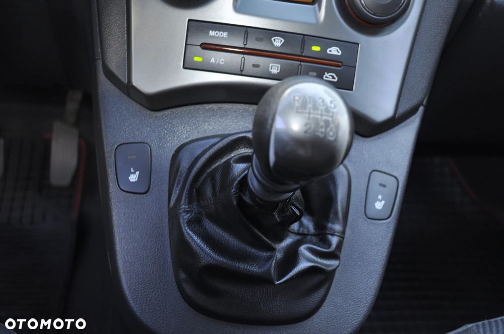 Kia Carens 1.6 CRDi Vision - 21