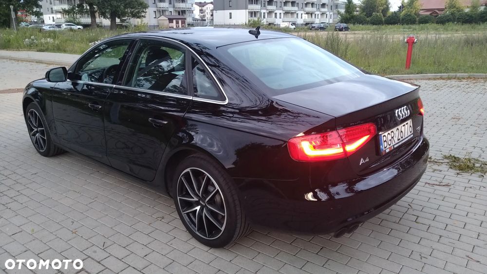 Audi A4 Limousine - 6