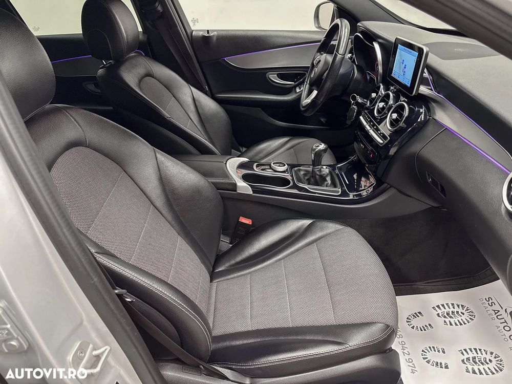 Mercedes-Benz C - 16