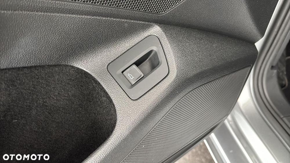 Volkswagen Passat - 26