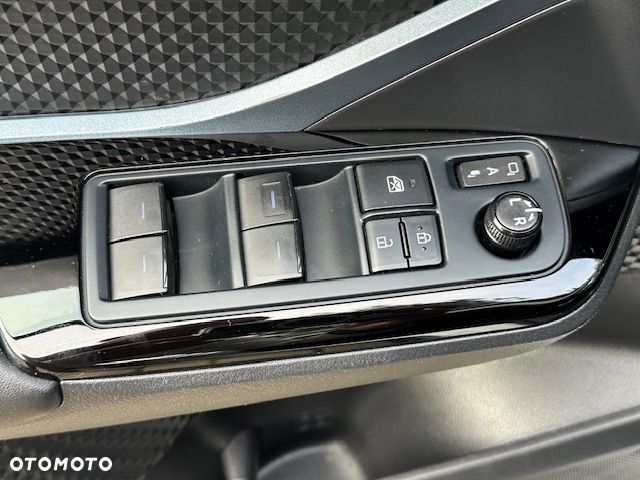 Toyota C-HR Business-Edition - 29