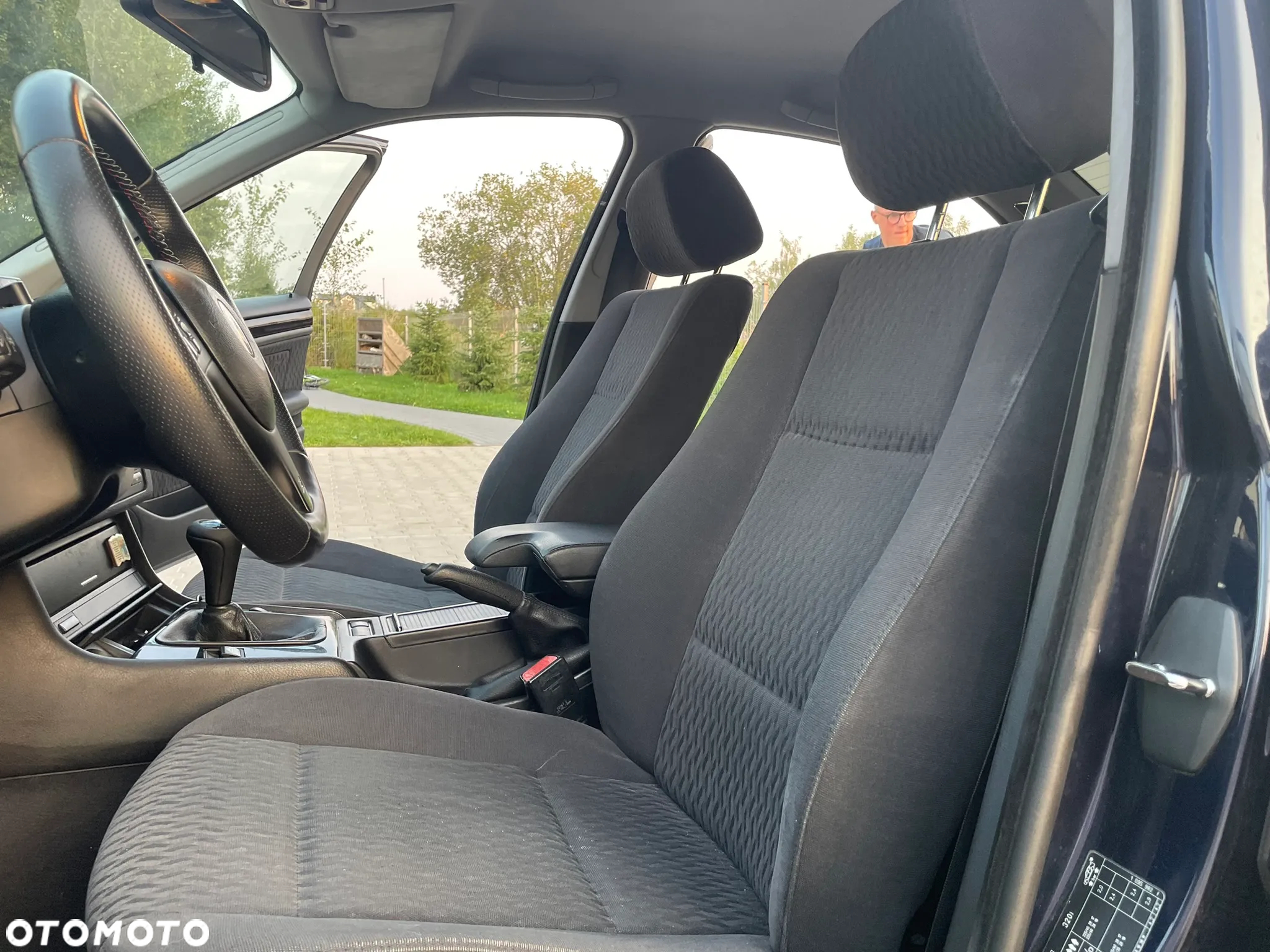 BMW Seria 3 320i - 23