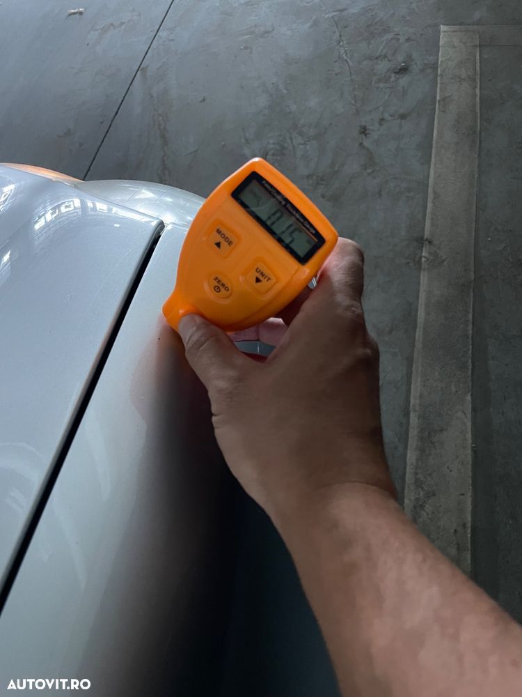 Mercedes-Benz C - 18