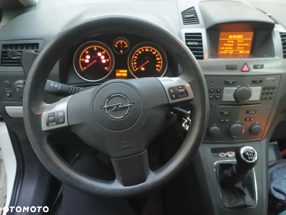 Opel Zafira 1.9 CDTI Enjoy - 17