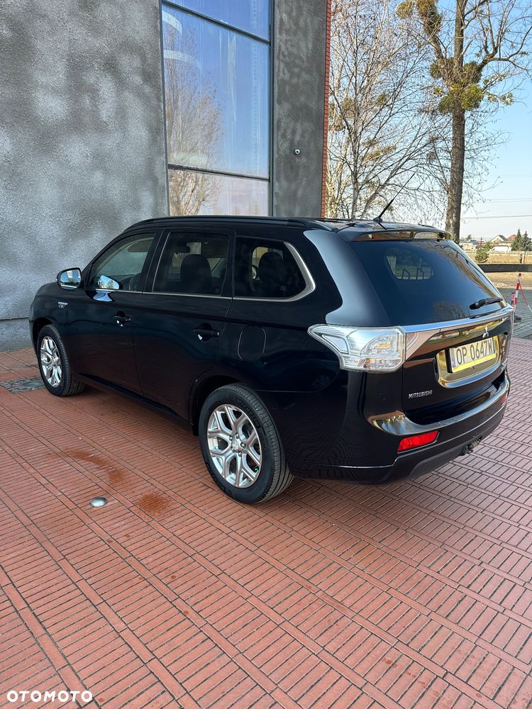 Mitsubishi Outlander - 6