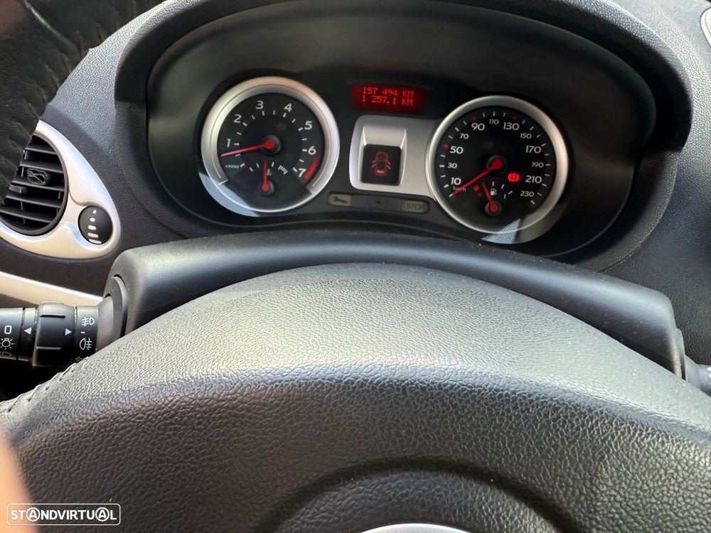 Renault Clio 1.2 16V Dynamique - 11