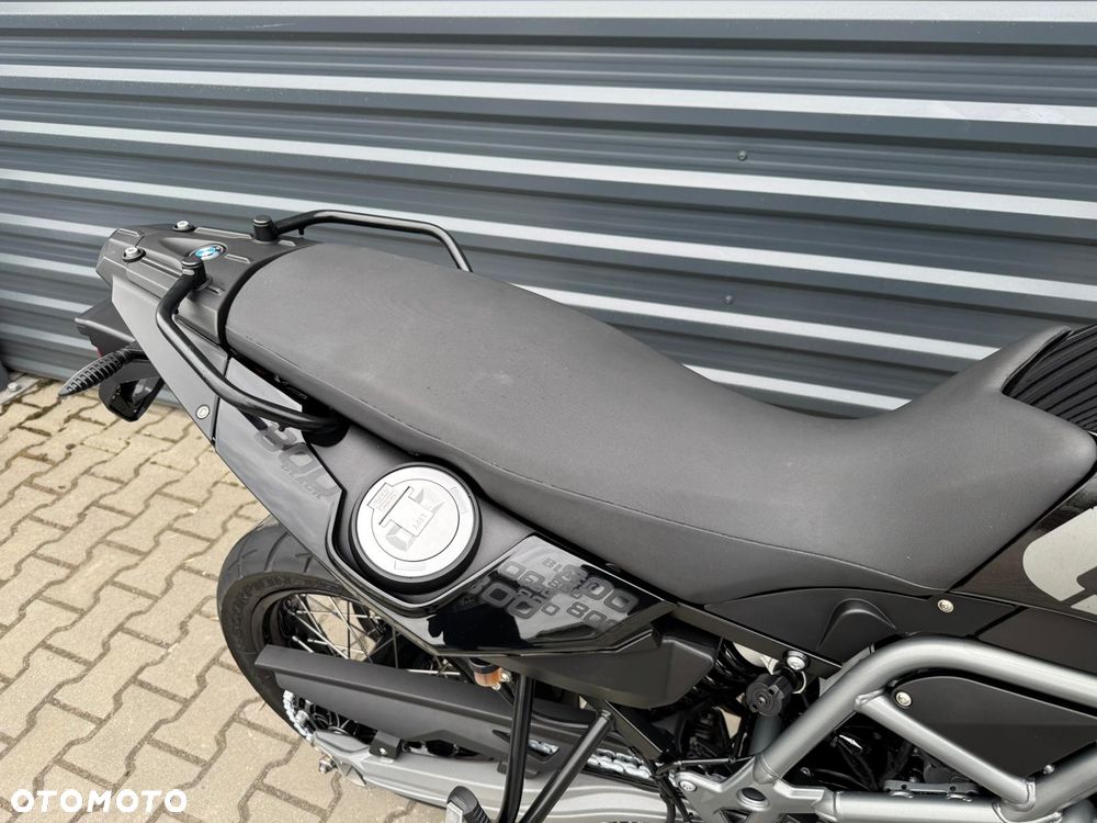 BMW F - 9