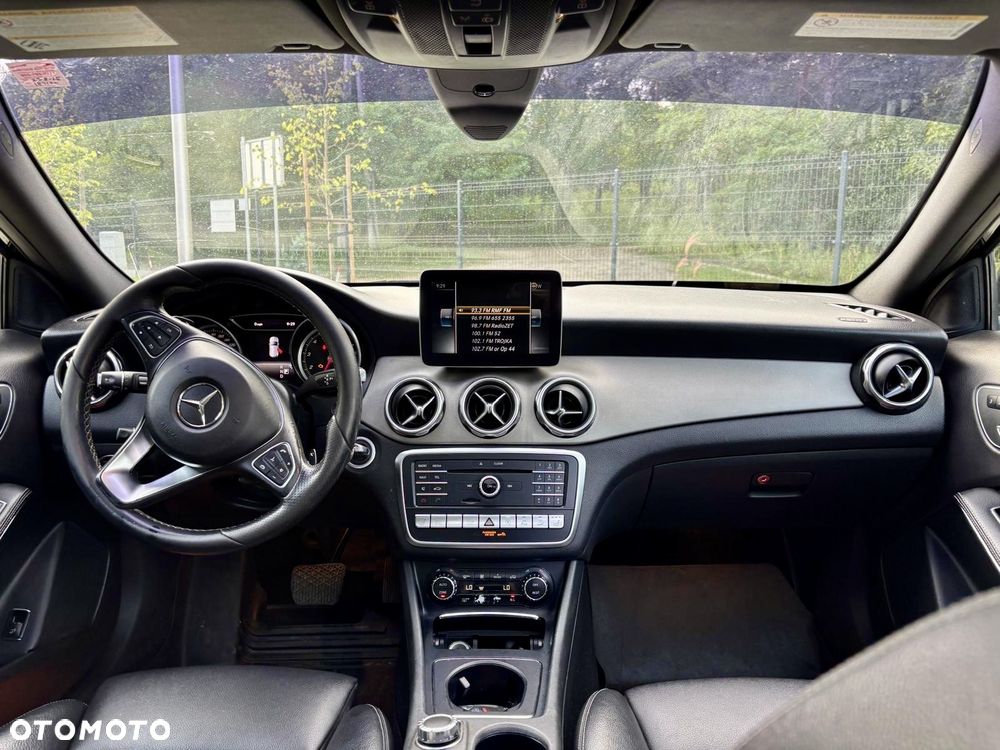 Mercedes-Benz GLA 250 4-Matic - 25
