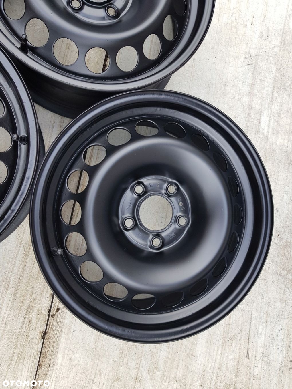 FELGI 16 AUDI A4 B8 B9 ET39 8K0 601 027A - 6