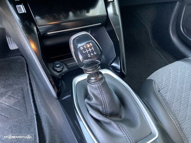 Peugeot 208 1.2 PureTech Allure - 27