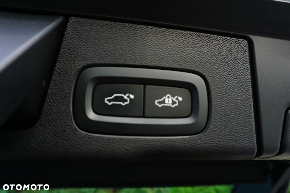 Volvo XC 60 B4 D Core - 23